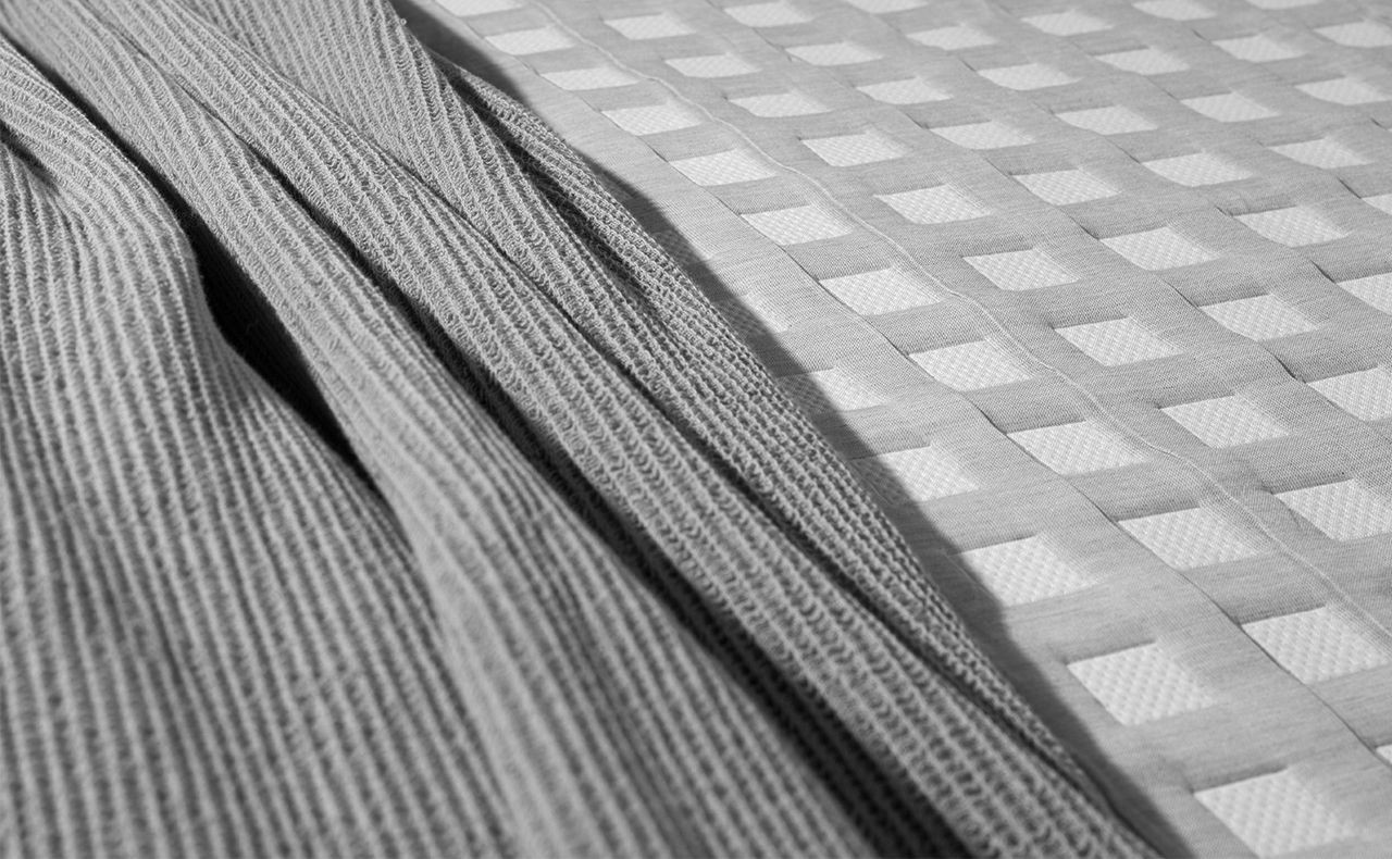 COLCHA CUBRECAMA JACQUARD VERANO CUADRADOS GRIS/BLANCO